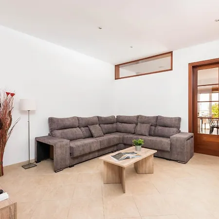 Ca Na Bel 4 Bedroom House, Semesterbostad *