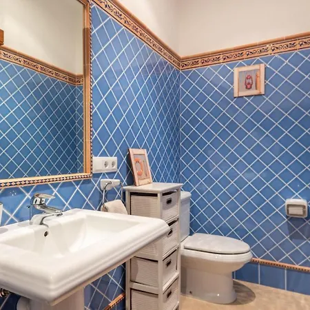 Semesterbostad Ca Na Bel 4 Bedroom House, Ciutadella (Menorca)